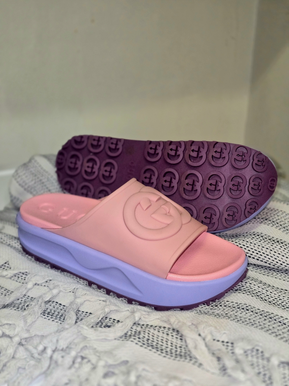 Gucci Platform Logo Slides - Picture 4 of 5